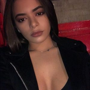 Meet your Posher, Alondra